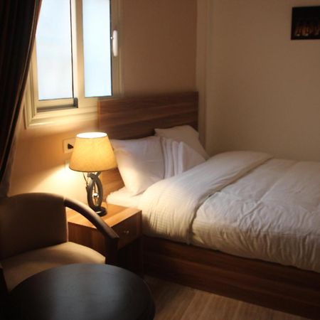 Farida Pyramids Boutique Hotel Kafret el-Gabal Eksteriør billede