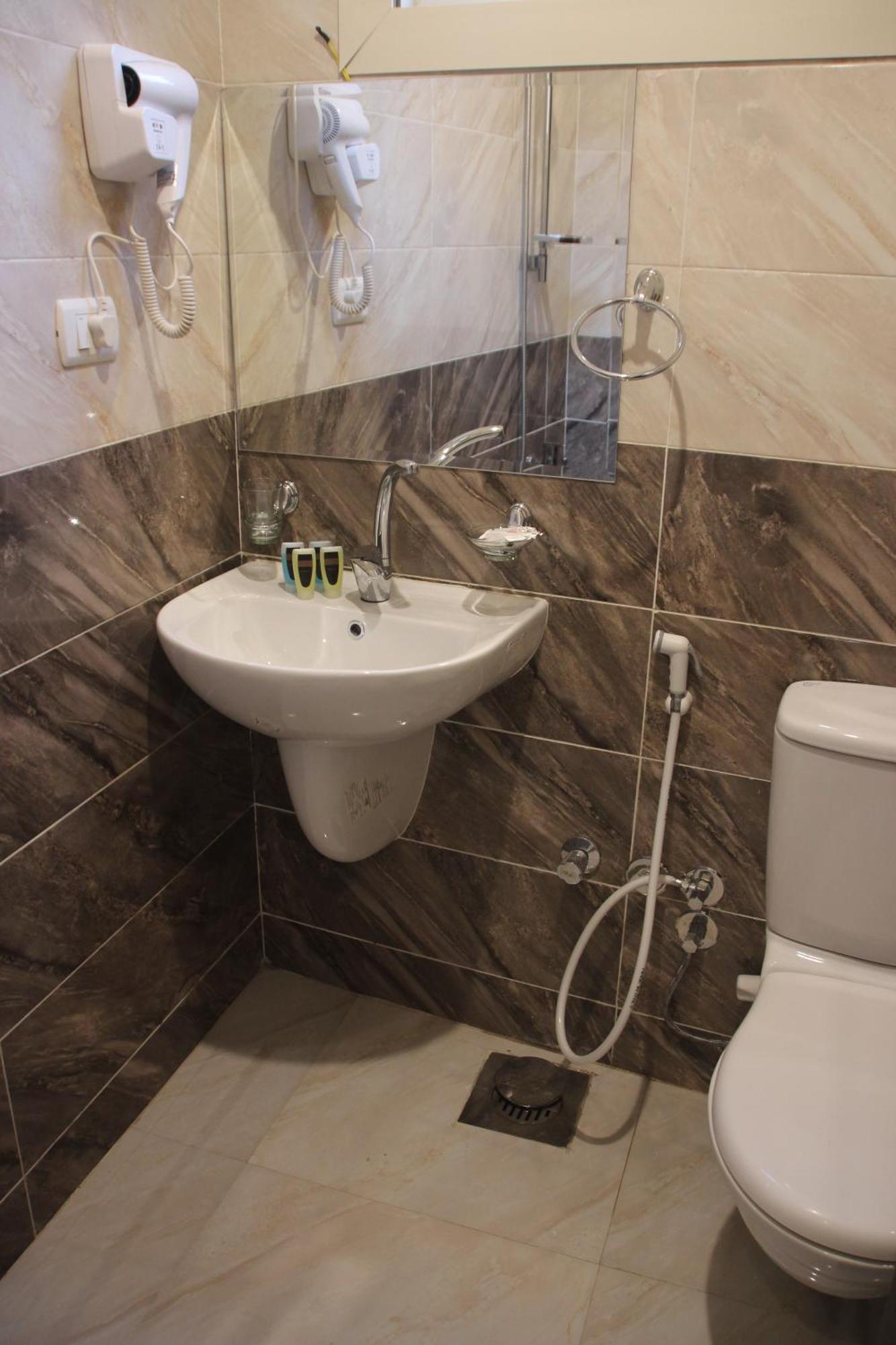 Farida Pyramids Boutique Hotel Kafret el-Gabal Eksteriør billede