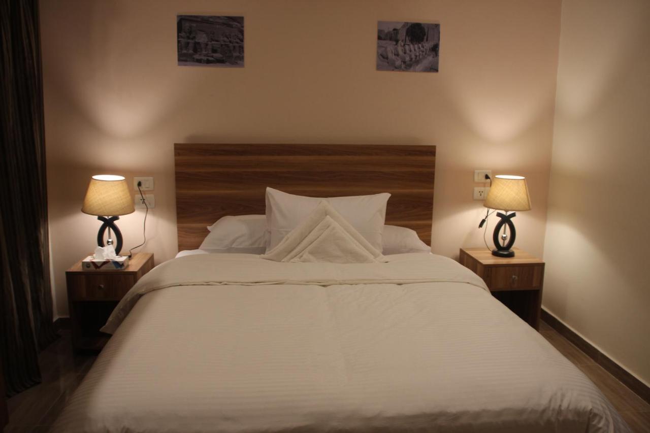 Farida Pyramids Boutique Hotel Kafret el-Gabal Eksteriør billede