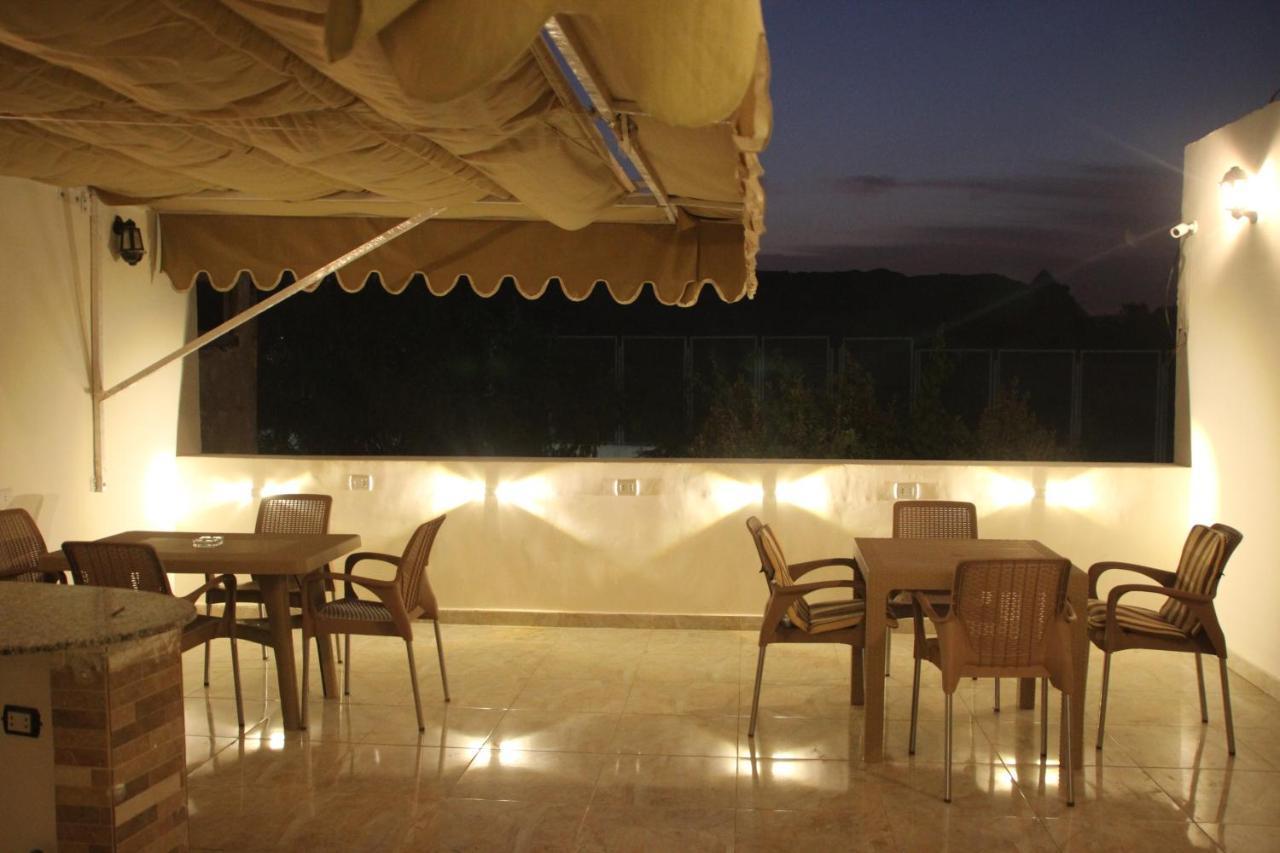 Farida Pyramids Boutique Hotel Kafret el-Gabal Eksteriør billede